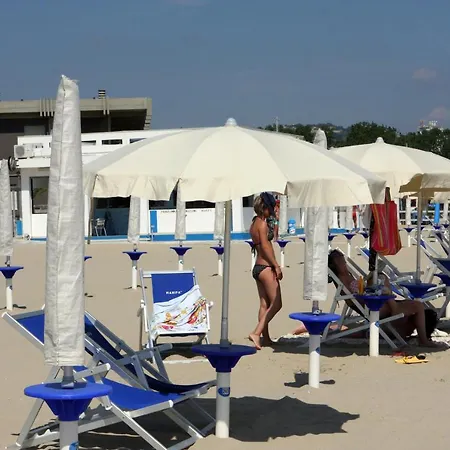 Hotel apartamentowy Marine