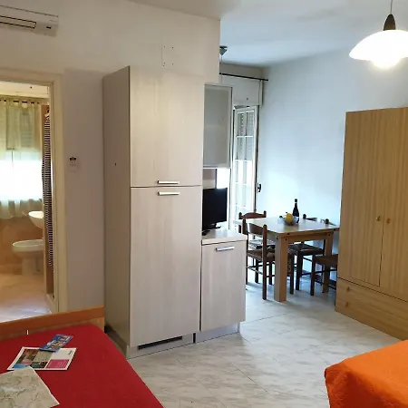 Marine Aparthotel *