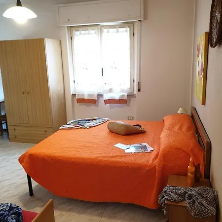 Marine Aparthotel *