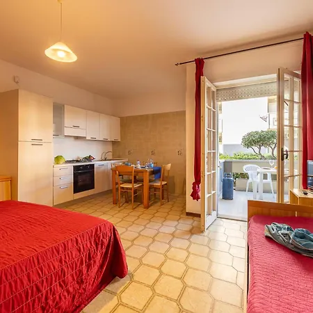 Marine מלון דירות