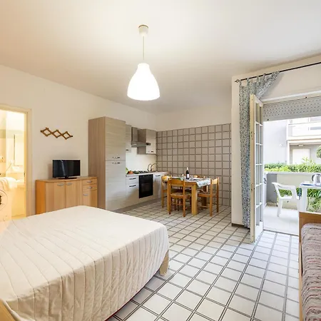 Marine סילבי מרינה