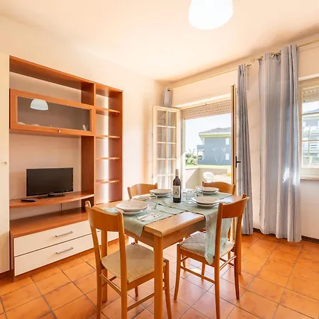 Marine Aparthotel 3*