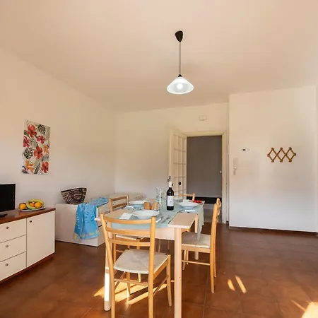 מלון דירות Marine