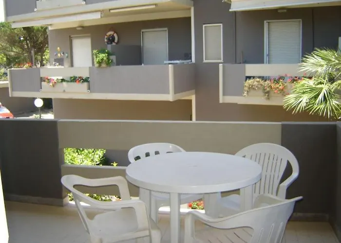 Marine Apartahotel 3*